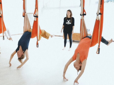 Formació d'Instructors Aero Yoga
